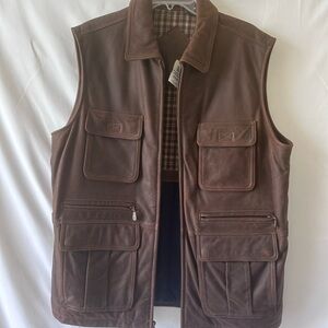 Roundtree & Yorke Brown Outdoor Vest